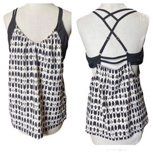 Athleta Work Out Top. Size Large